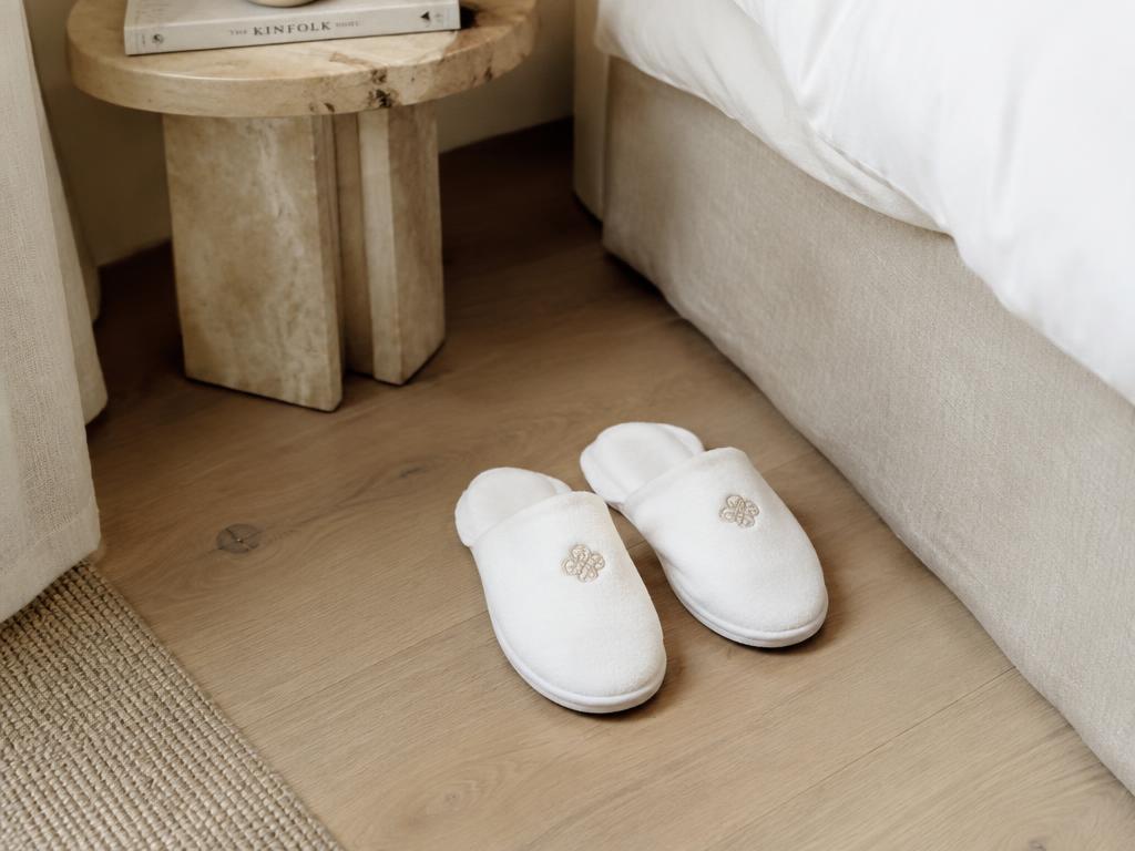 Otel Terlikleri ile İlk Adımdan Konfor
